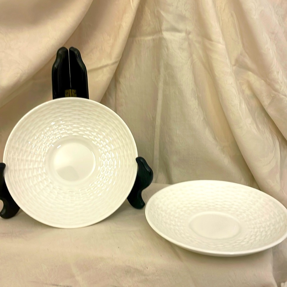 Wedgwood Nantucket basket pair of saucers